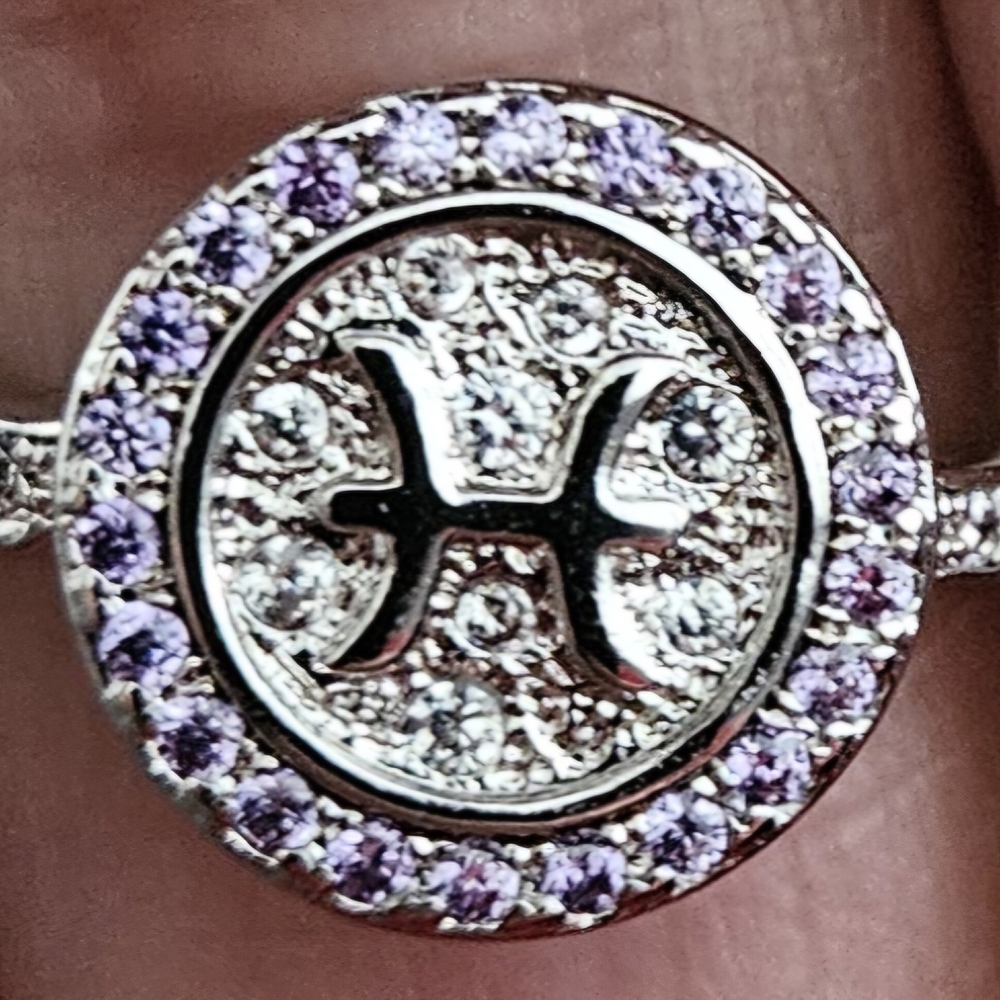 Fragrant Jewels Silver and Lavendar Crystals Pisces Ring Size 7